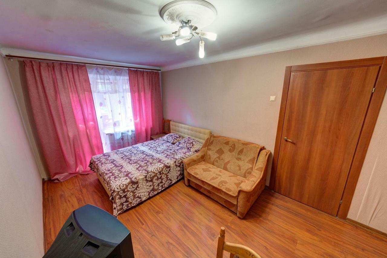 Apartments On The Street Evgeniya Konovalets, 29A Kiev Ngoại thất bức ảnh